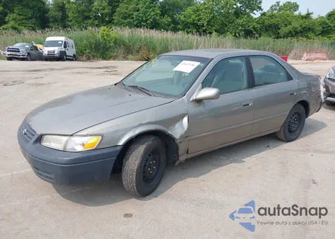 1998 Toyota Camry Le from USA, damaged, VIN 4T1BG22K2WU278958